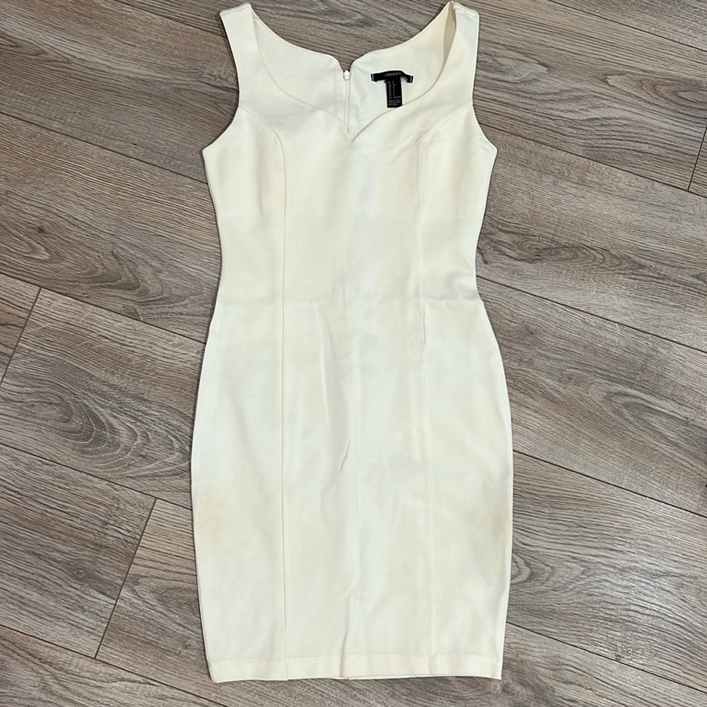 Size s white fitted dress